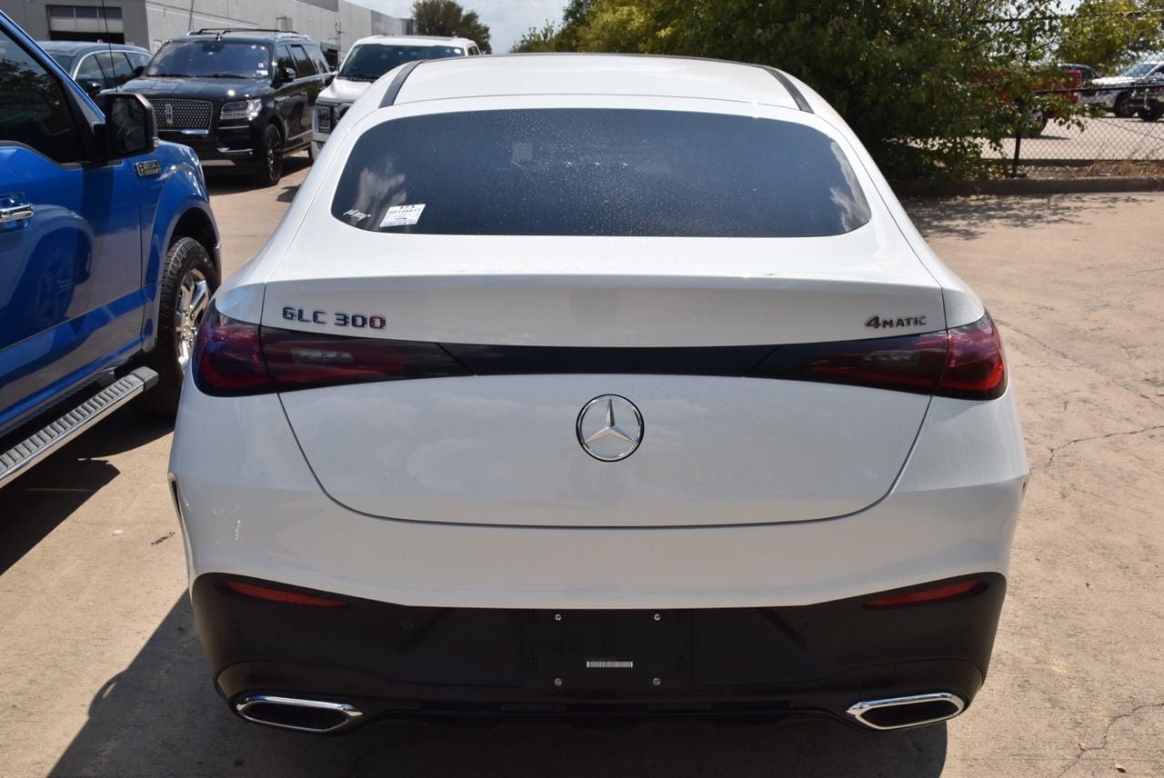 Used 2024 Mercedes-Benz GLC 300 4MATIC image 6