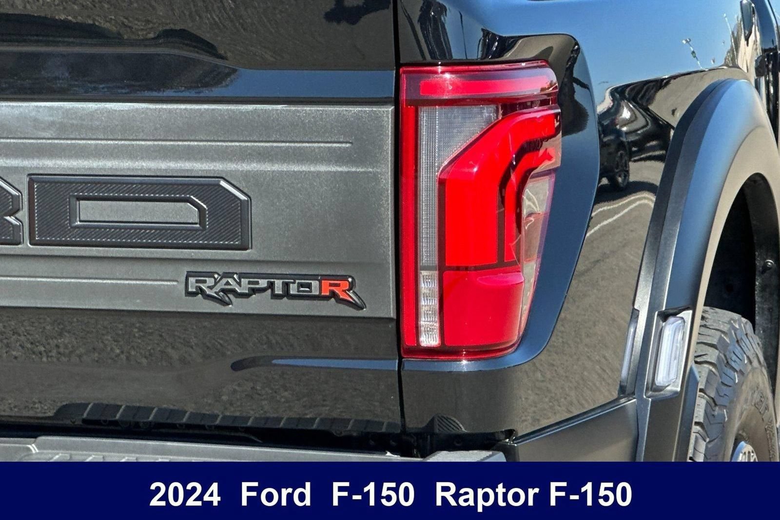 Used 2024 Ford F150 Raptor w/ Equipment Group 803A Raptor R AWD/4WD image 40