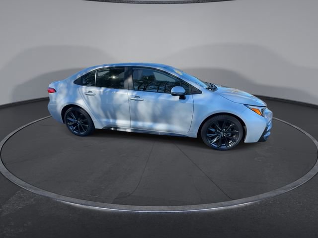 Used 2025 Toyota Corolla SE image 18
