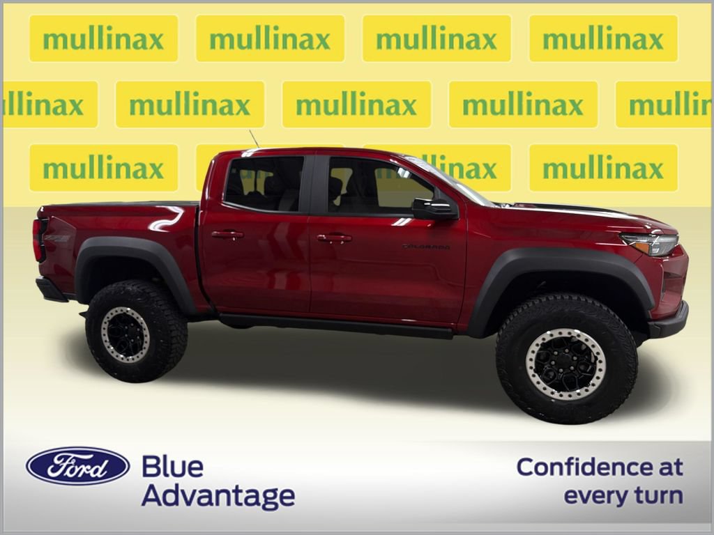Used 2024 Chevrolet Colorado ZR2 w/ ZR2 Bison Edition AWD/4WD image 2