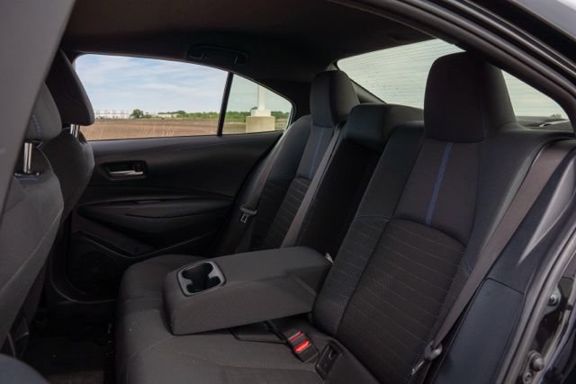 Used 2021 Toyota Corolla SE w/ Carpet Mat Package (TMS) FWD image 15