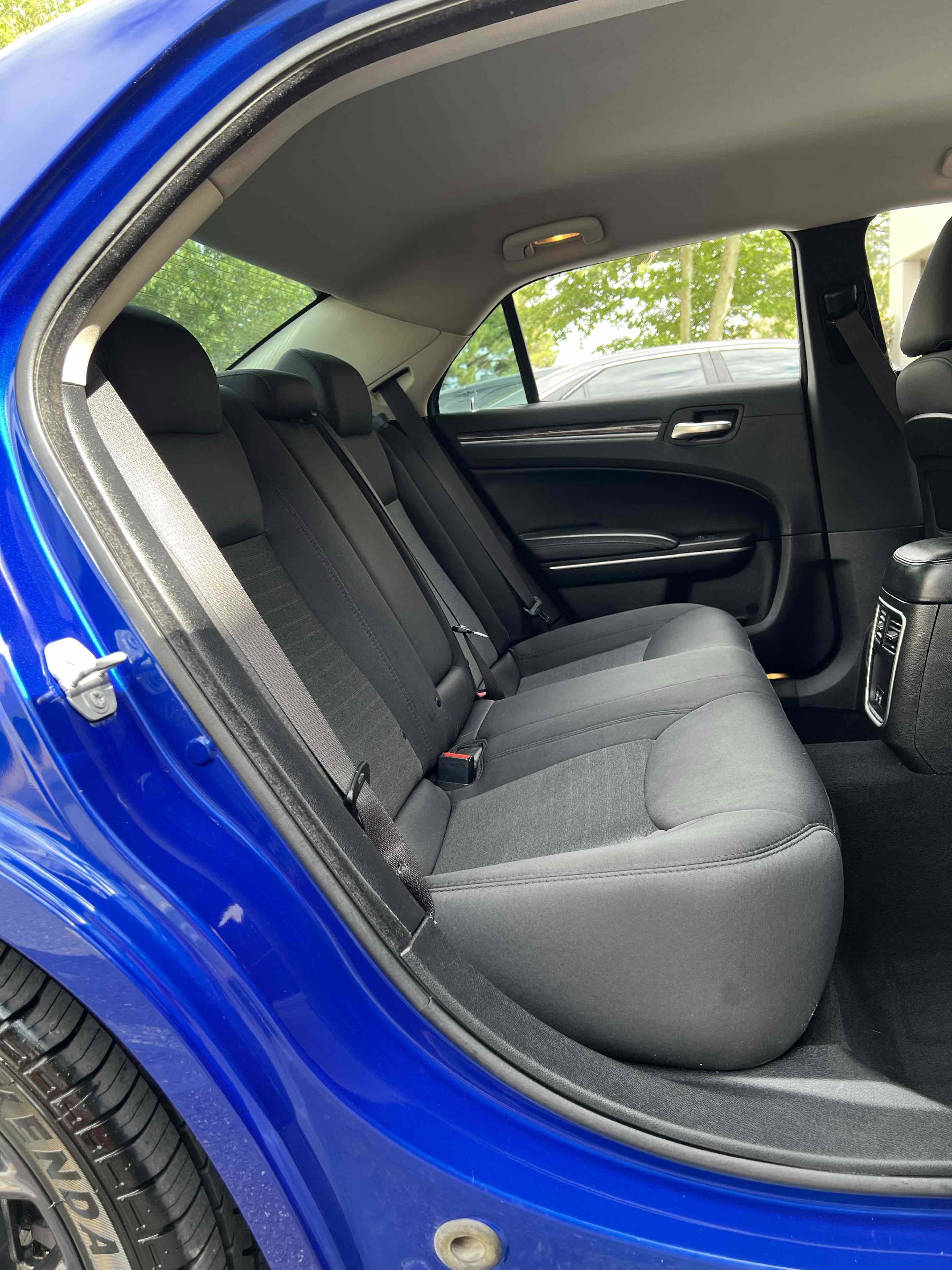 Used 2019 Chrysler 300 Touring w/ Sport Appearance Package image 38