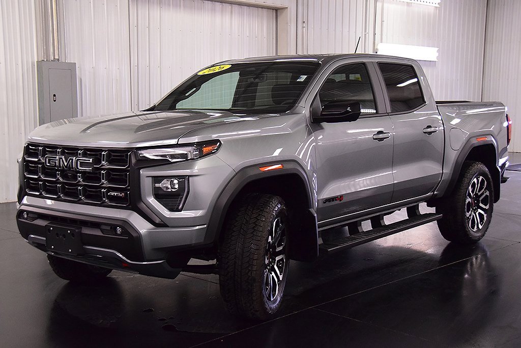 Used 2026 GMC Canyon AT4 w/ Technology Plus Package image 3