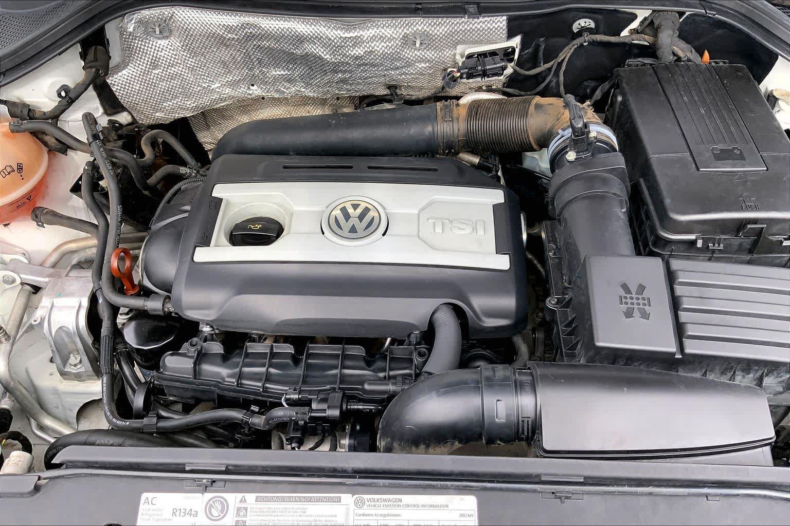 Used 2012 Volkswagen Tiguan SEL FWD image 31