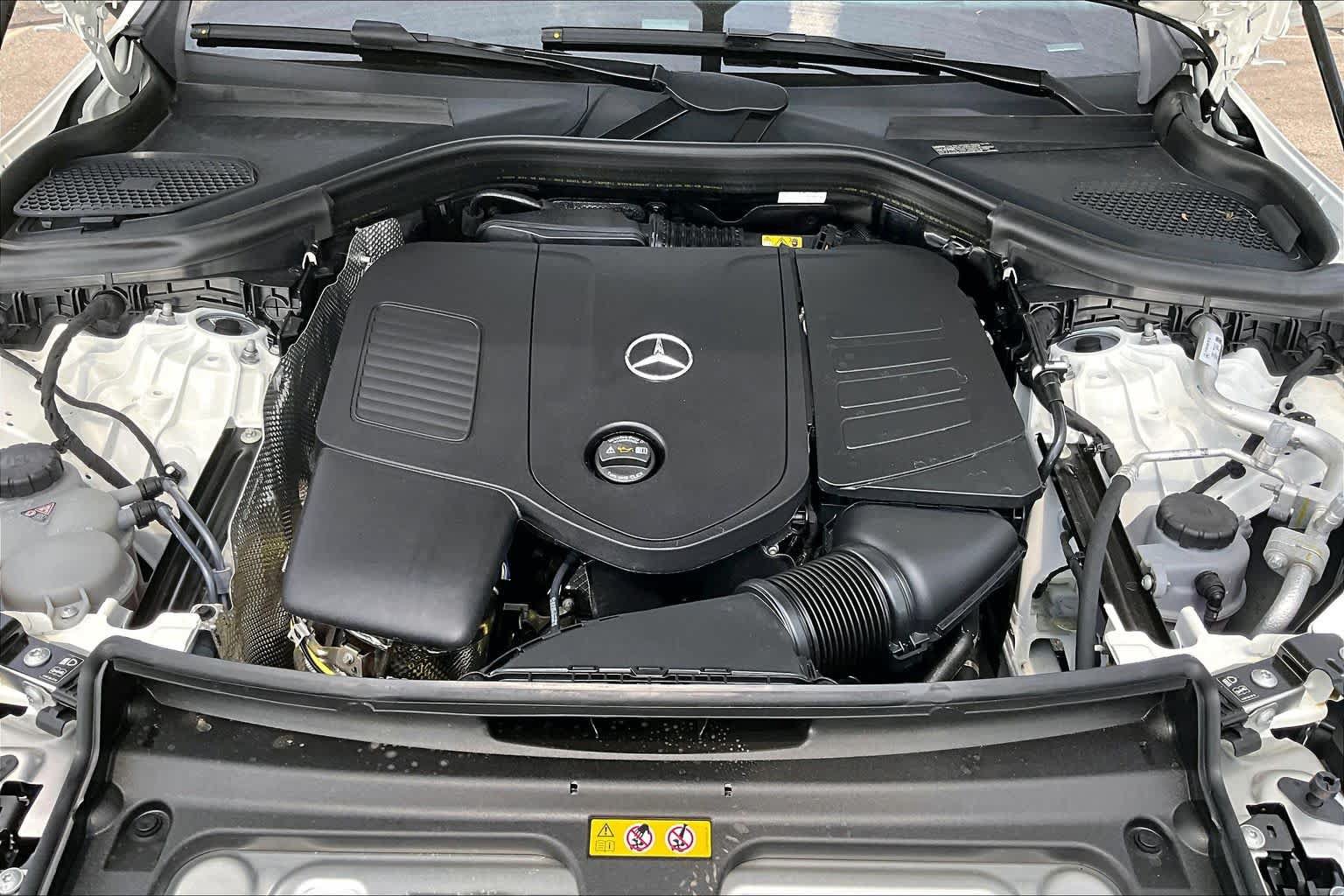 Used 2026 Mercedes-Benz GLC 300 4MATIC image 32