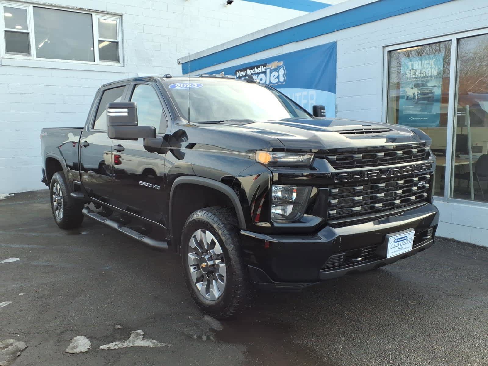 Used 2023 Chevrolet Silverado 2500 Custom w/ Custom Convenience Package AWD/4WD image 1