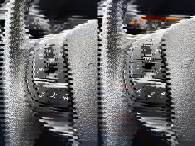 Used 2020 Ford Explorer Limited image 19