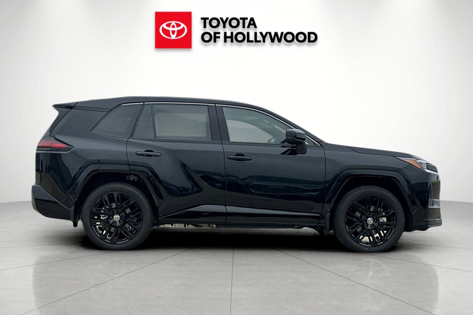 New 2026 Toyota RAV4 XSE w/ Panoramic Sun Roof Package AWD/4WD image 3