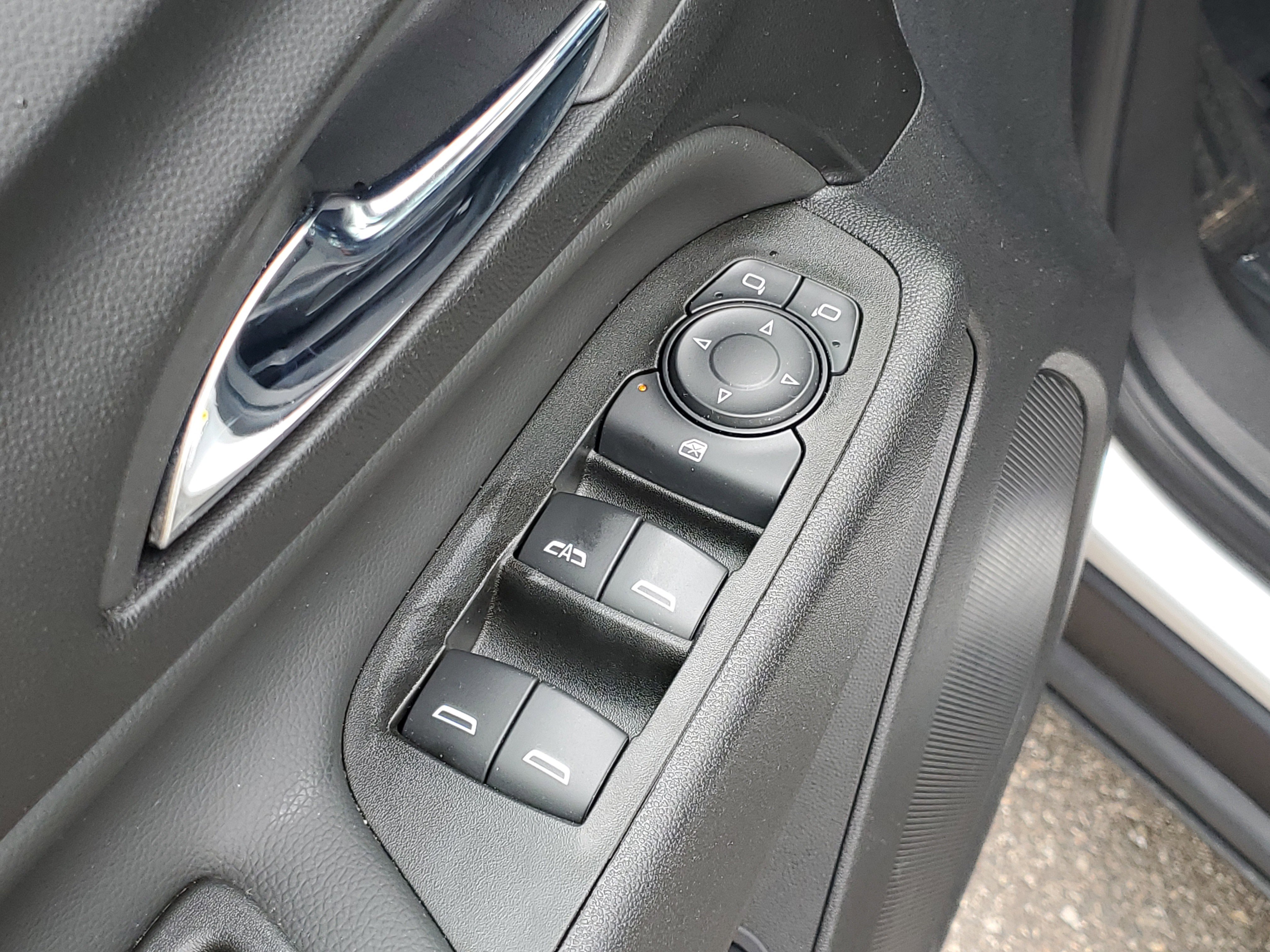 Used 2022 Chevrolet Equinox LT FWD image 6