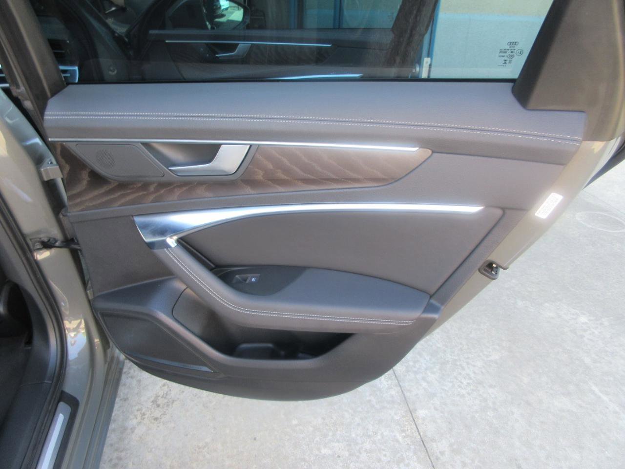 Used 2023 Audi A6 Premium Plus w/ Premium Plus Package image 35