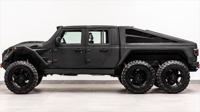 Used 2025 Jeep Gladiator Sport AWD/4WD image 11