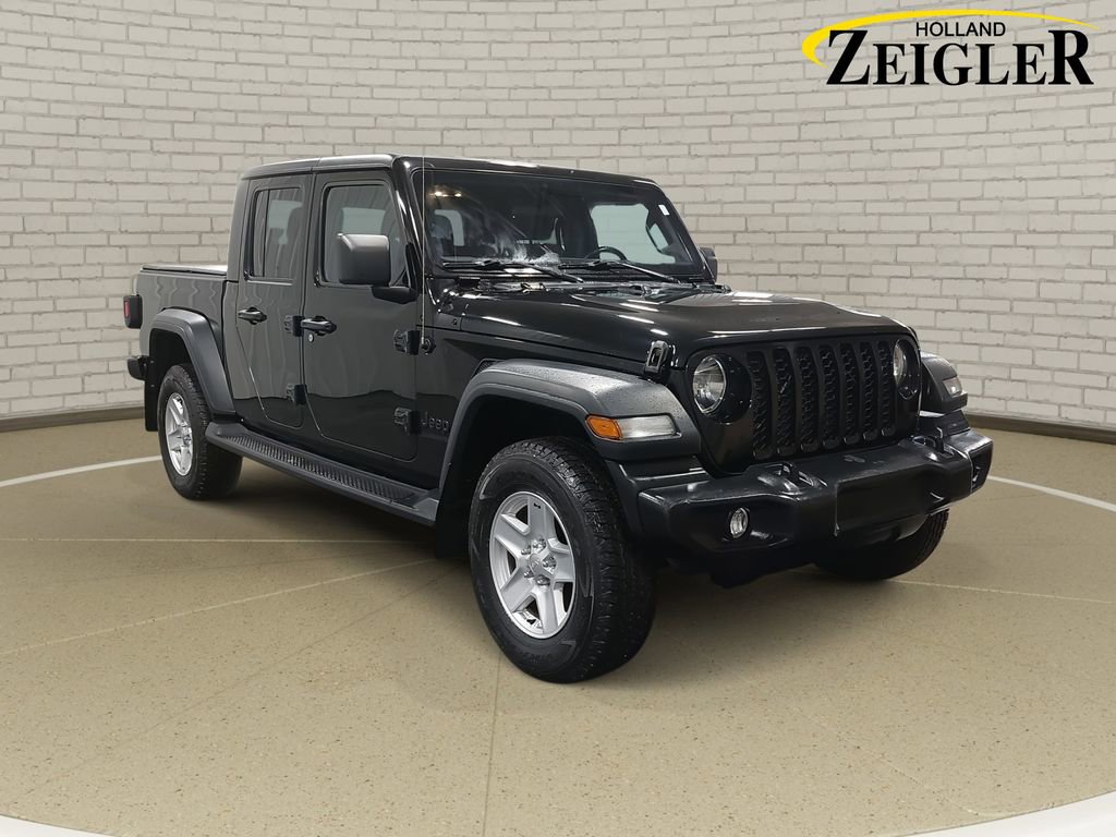 Used 2020 Jeep Gladiator Sport w/ Quick Order Package 24S image 3