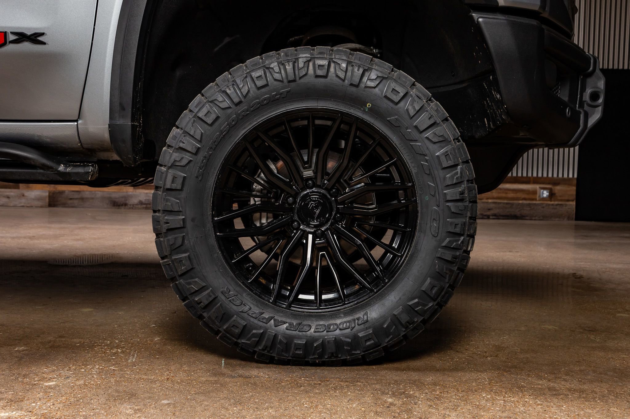 Used 2024 GMC Sierra 1500 AT4X w/ AT4X AEV Edition image 12