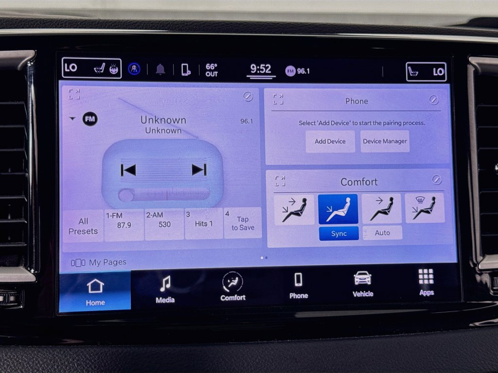Used 2022 Chrysler Pacifica Touring-L FWD image 37