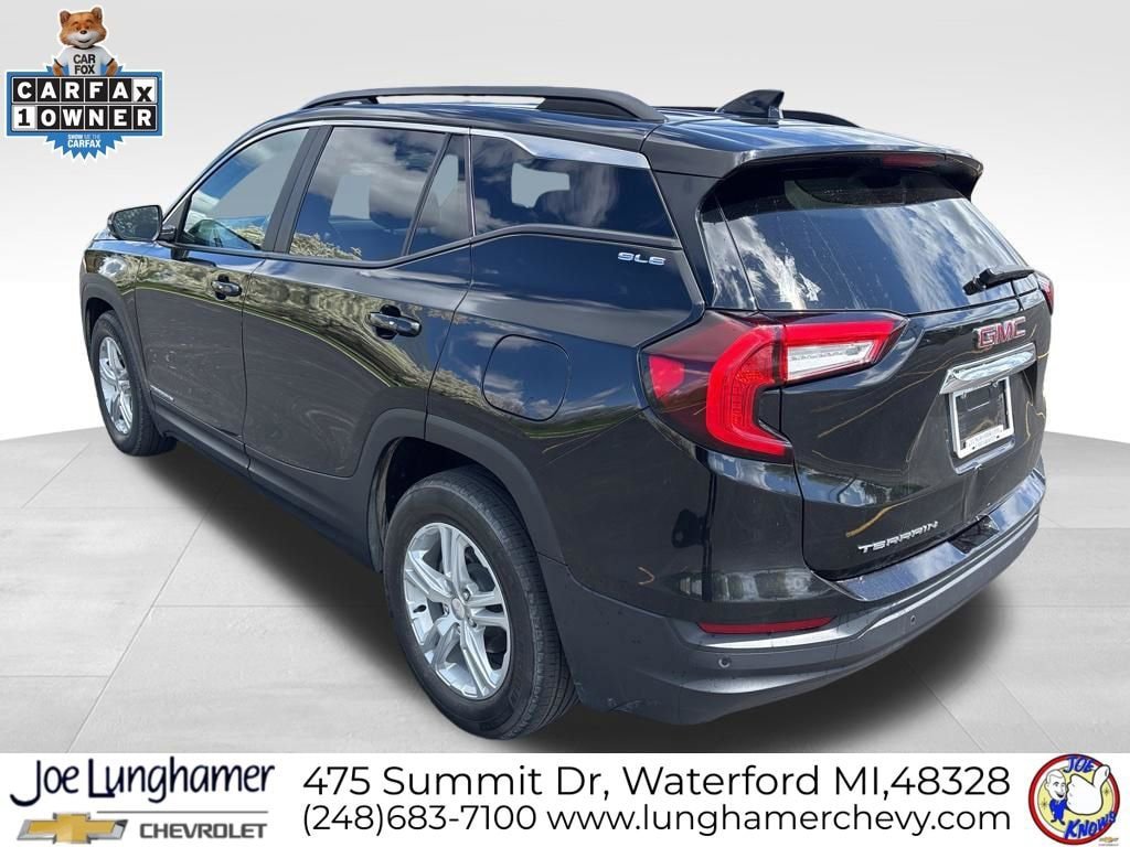 Used 2023 GMC Terrain SLE w/ Driver Convenience Package FWD image 6