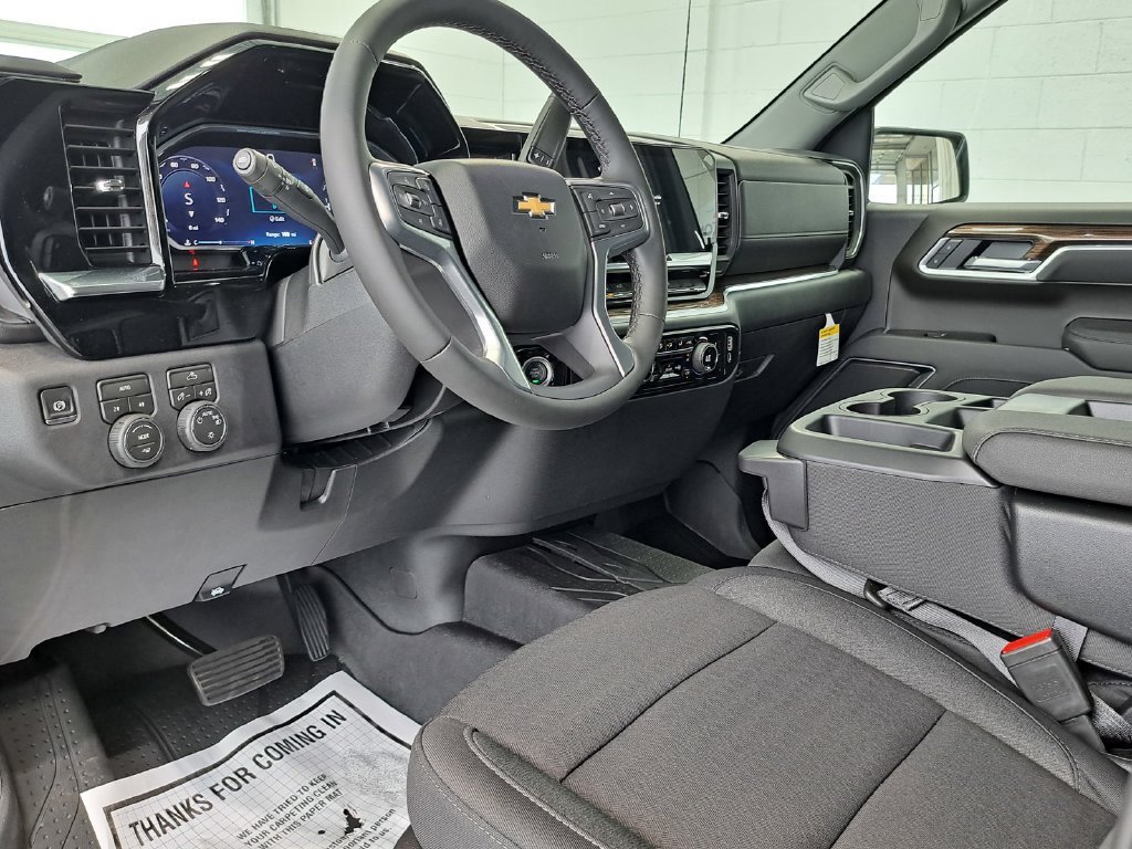New 2026 Chevrolet Silverado 1500 LT AWD/4WD image 7