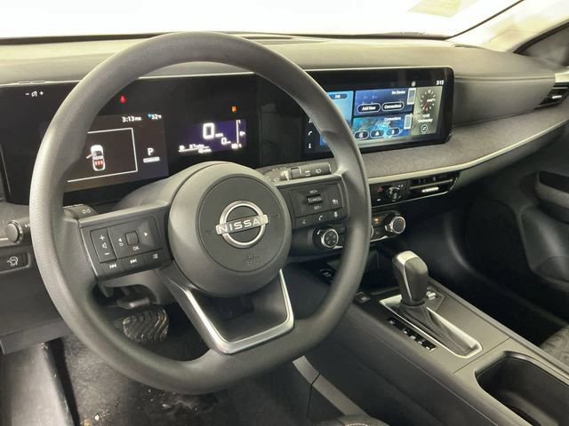 New 2025 Nissan Kicks SV image 9