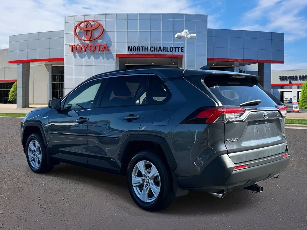 Used 2020 Toyota RAV4 LE w/ All Weather Liner Package AWD/4WD image 4