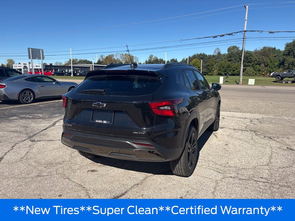 Used 2024 Chevrolet Trax ACTIV FWD image 31