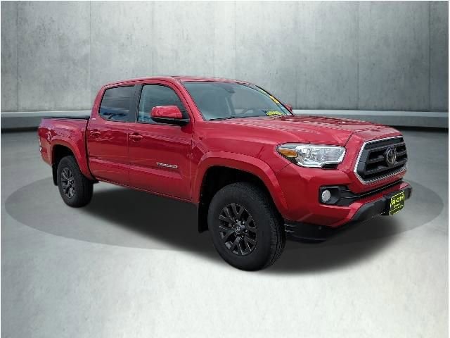 Used 2022 Toyota Tacoma SR5 AWD/4WD image 9