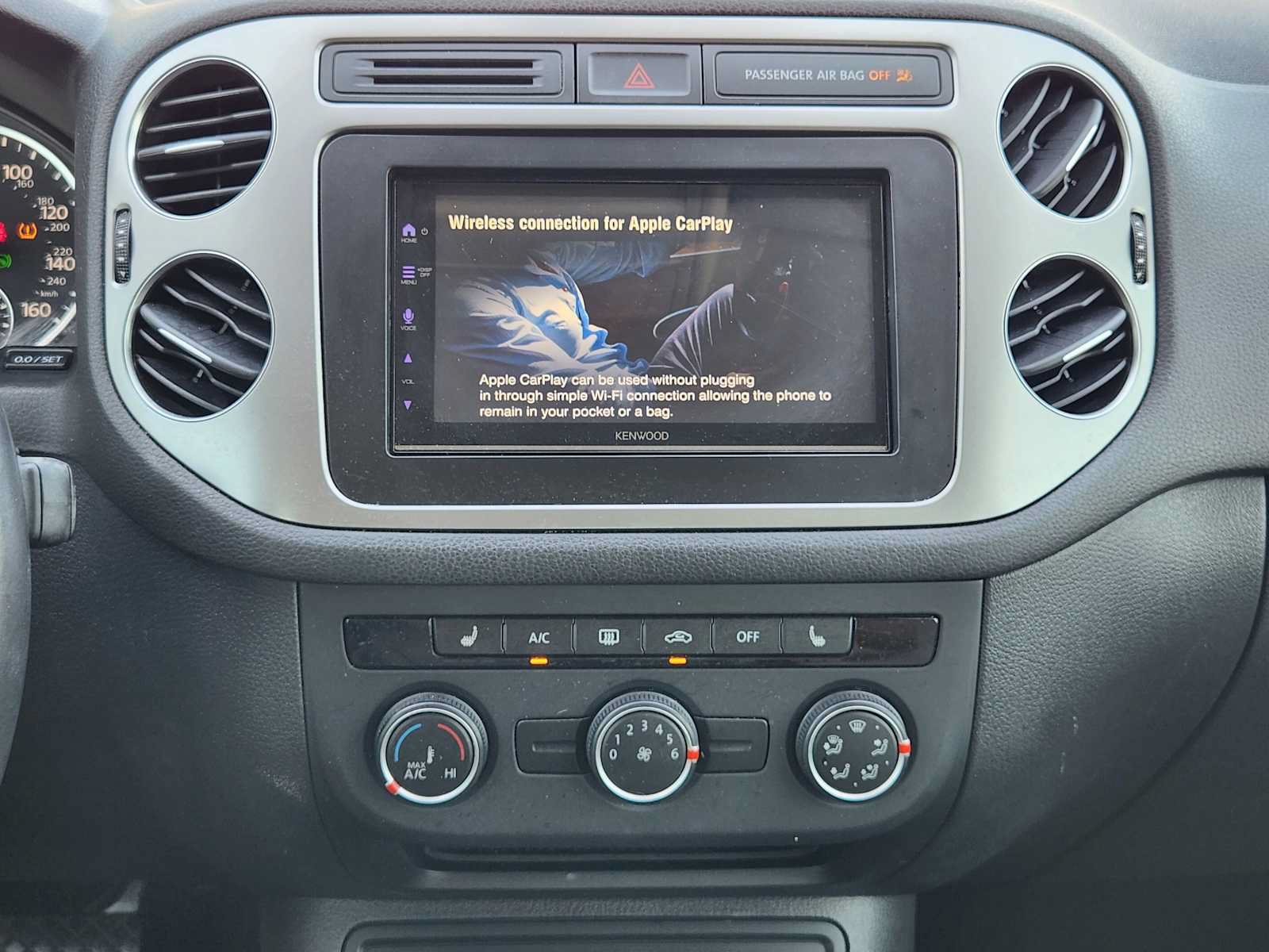 Used 2016 Volkswagen Tiguan S FWD image 15