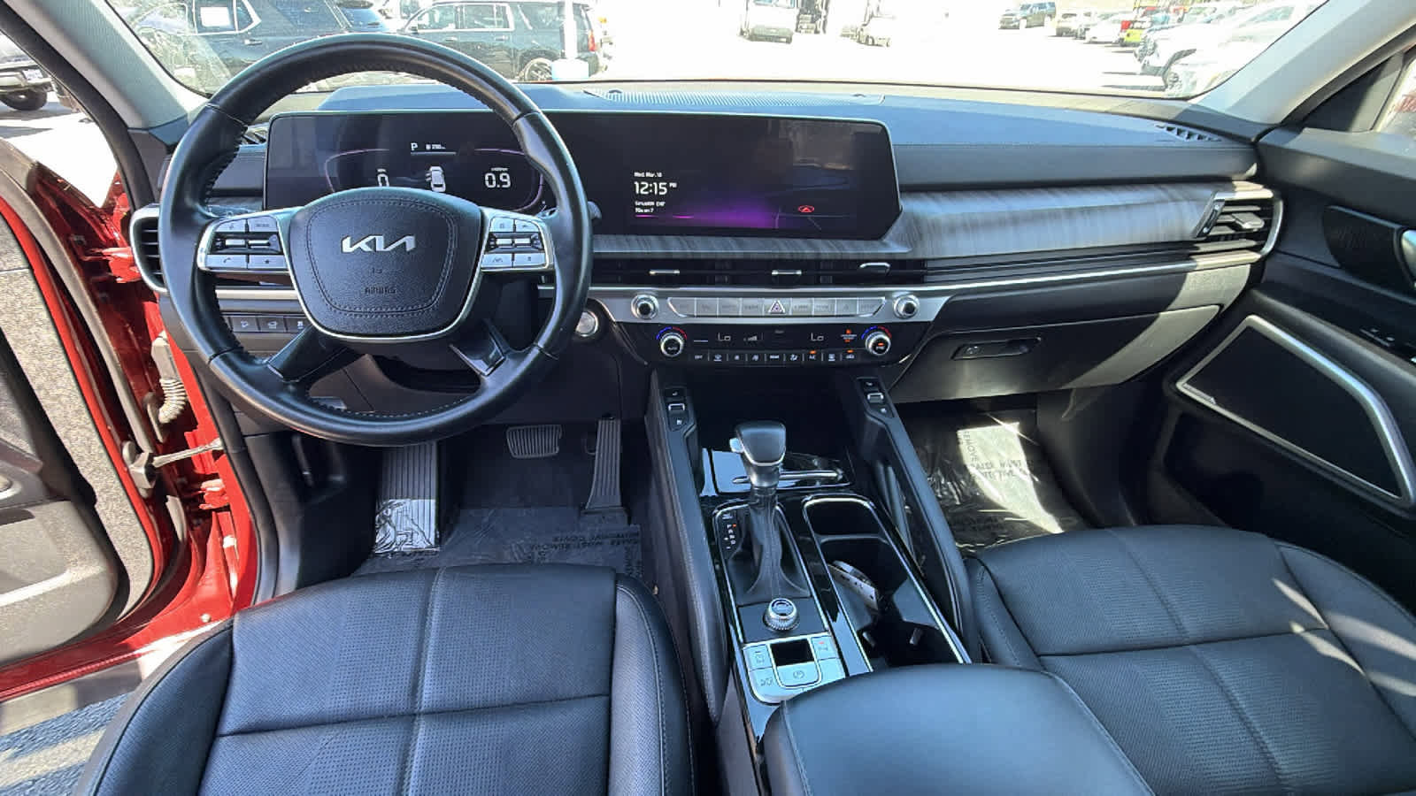 Used 2023 Kia Telluride EX w/ EX Captain's Chair Package image 18