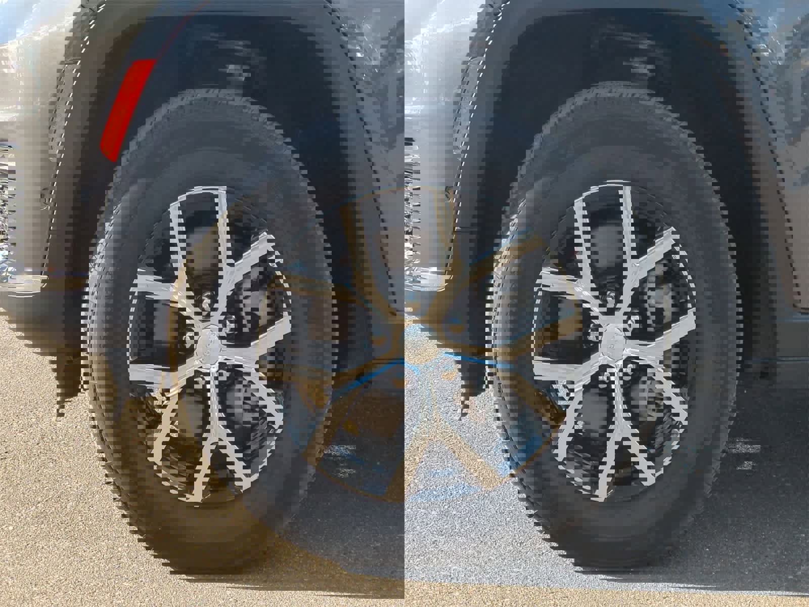 Used 2024 Jeep Grand Cherokee L Limited w/ Luxury Tech Group II image 15