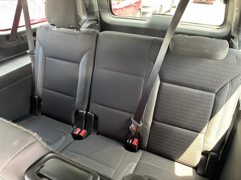 Used 2023 Chevrolet Suburban LS AWD/4WD image 15