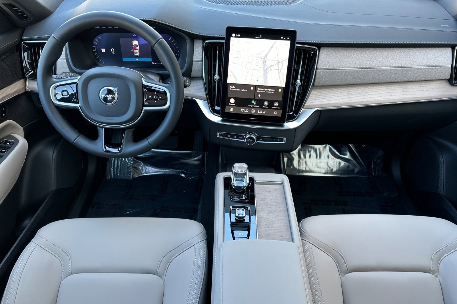 New 2026 Volvo XC90 B5 Plus image 3