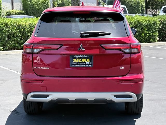 Used 2024 Mitsubishi Outlander SE FWD image 6