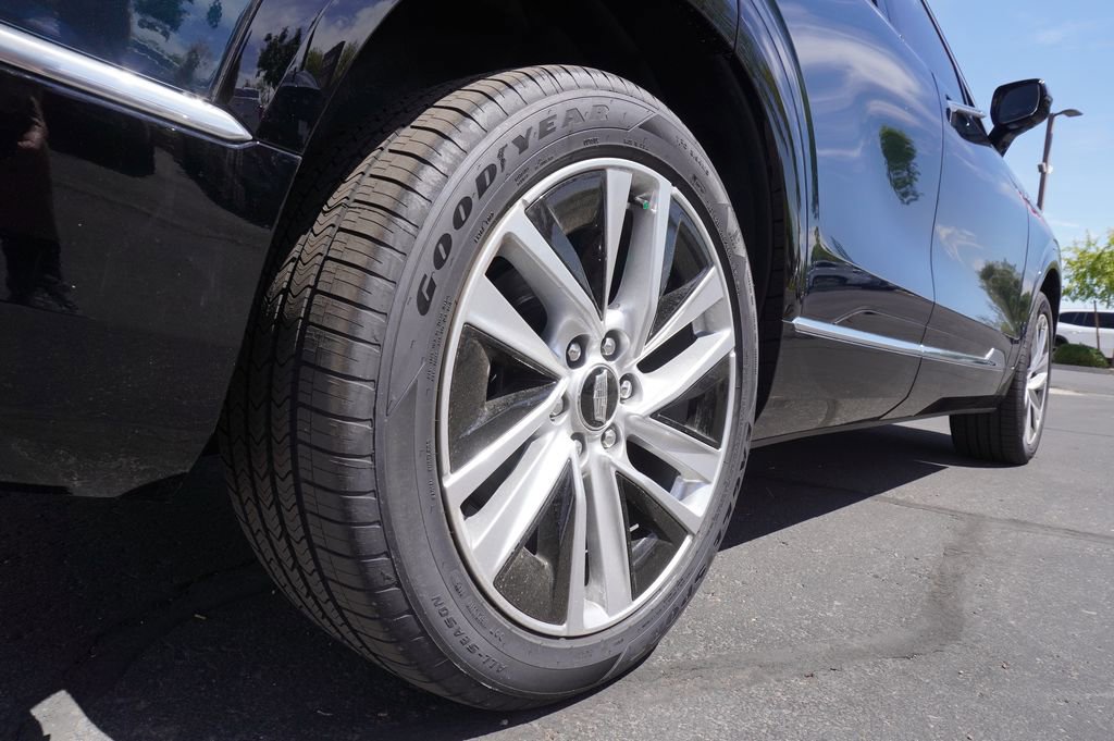 New 2026 Cadillac Vistiq Luxury AWD/4WD image 6