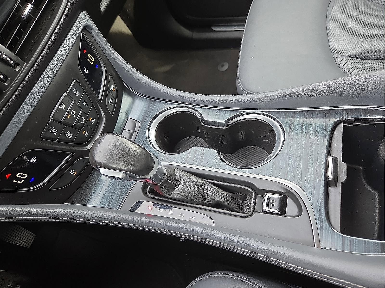 Certified 2020 Buick Envision Essence w/ LPO, Active Package image 25
