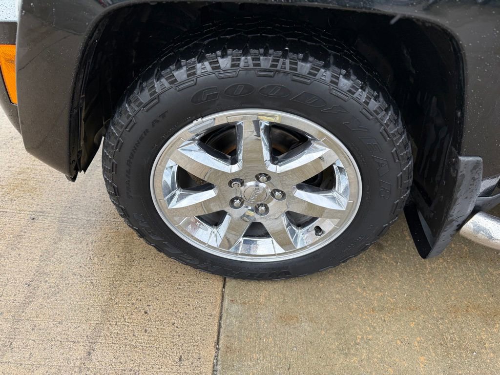 Used 2012 Jeep Liberty Sport AWD/4WD image 7