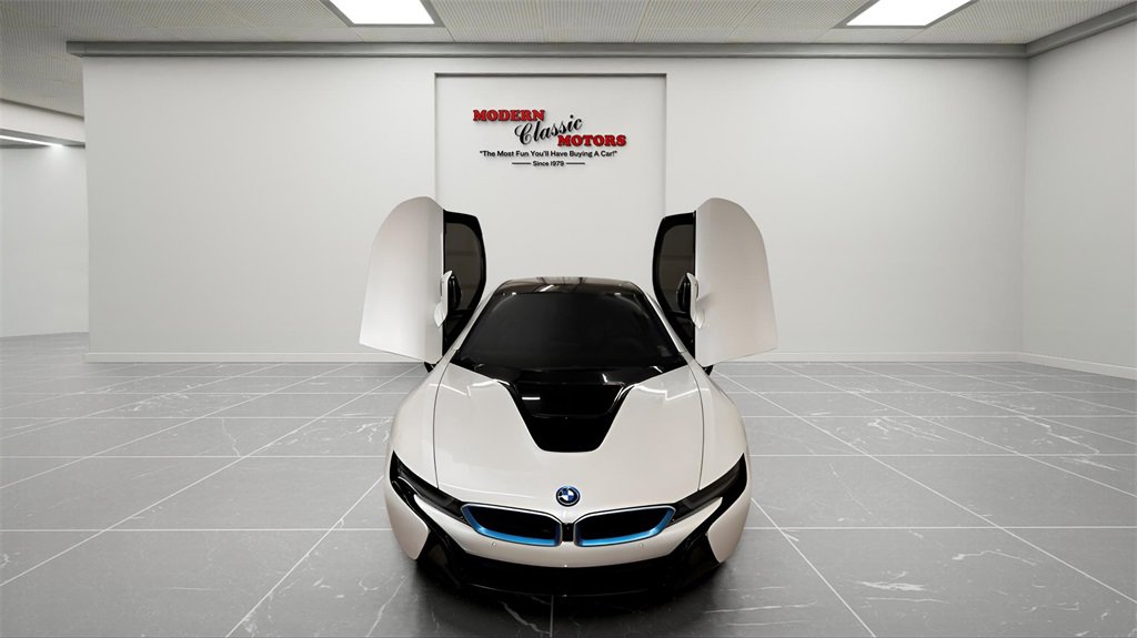Used 2016 BMW i8 image 4