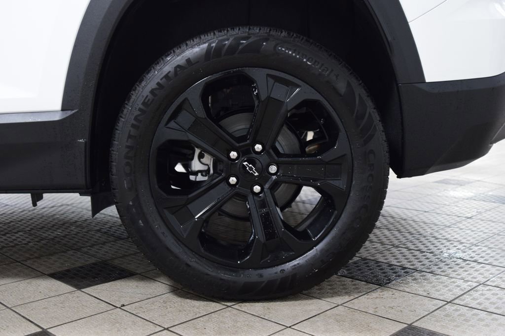 New 2026 Chevrolet Equinox LT w/ Midnight Edition FWD image 24