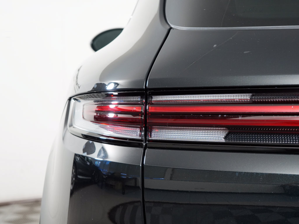 New 2026 Porsche Cayenne AWD/4WD image 12