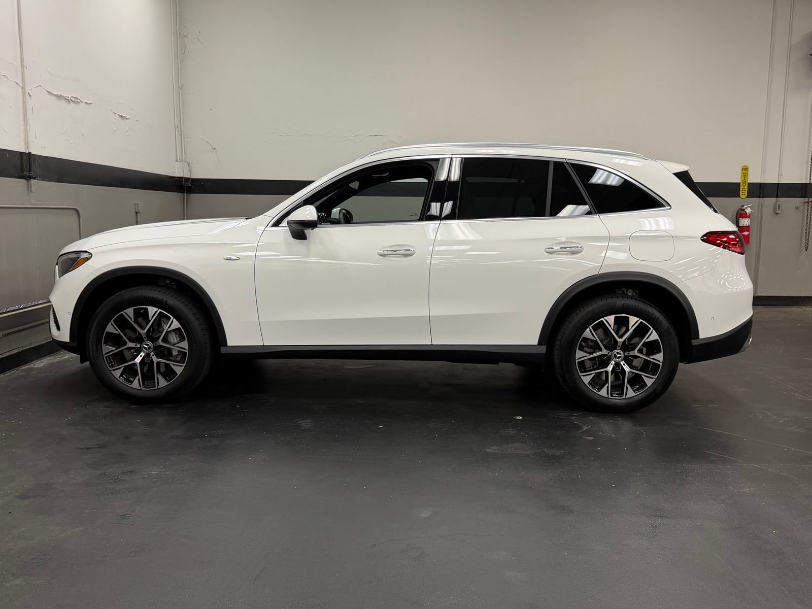 Certified 2025 Mercedes-Benz GLC 350e 4MATIC image 8