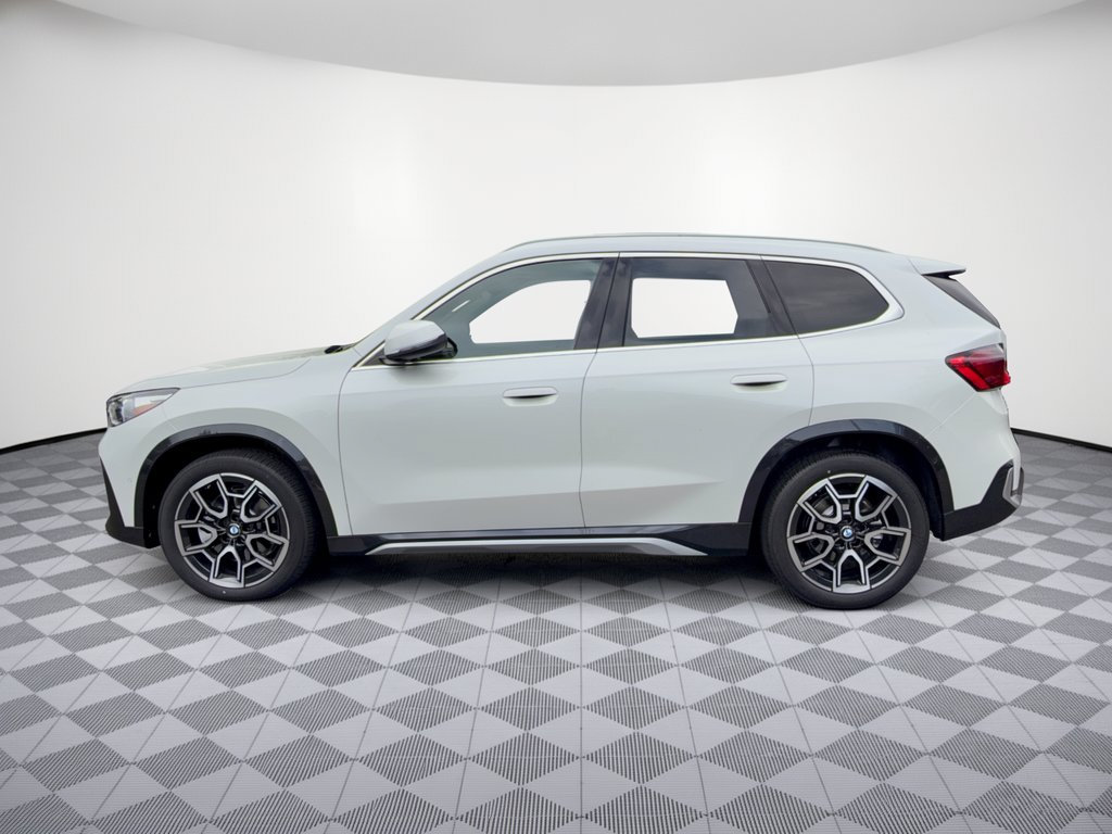 New 2027 BMW X1 xDrive28i AWD/4WD image 2