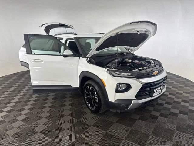 Used 2023 Chevrolet TrailBlazer LT FWD image 14