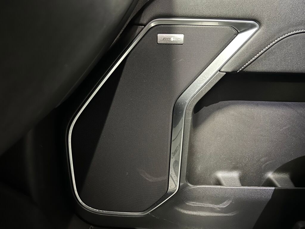 Used 2023 Chevrolet Silverado 1500 LTZ w/ LTZ Premium Package image 13