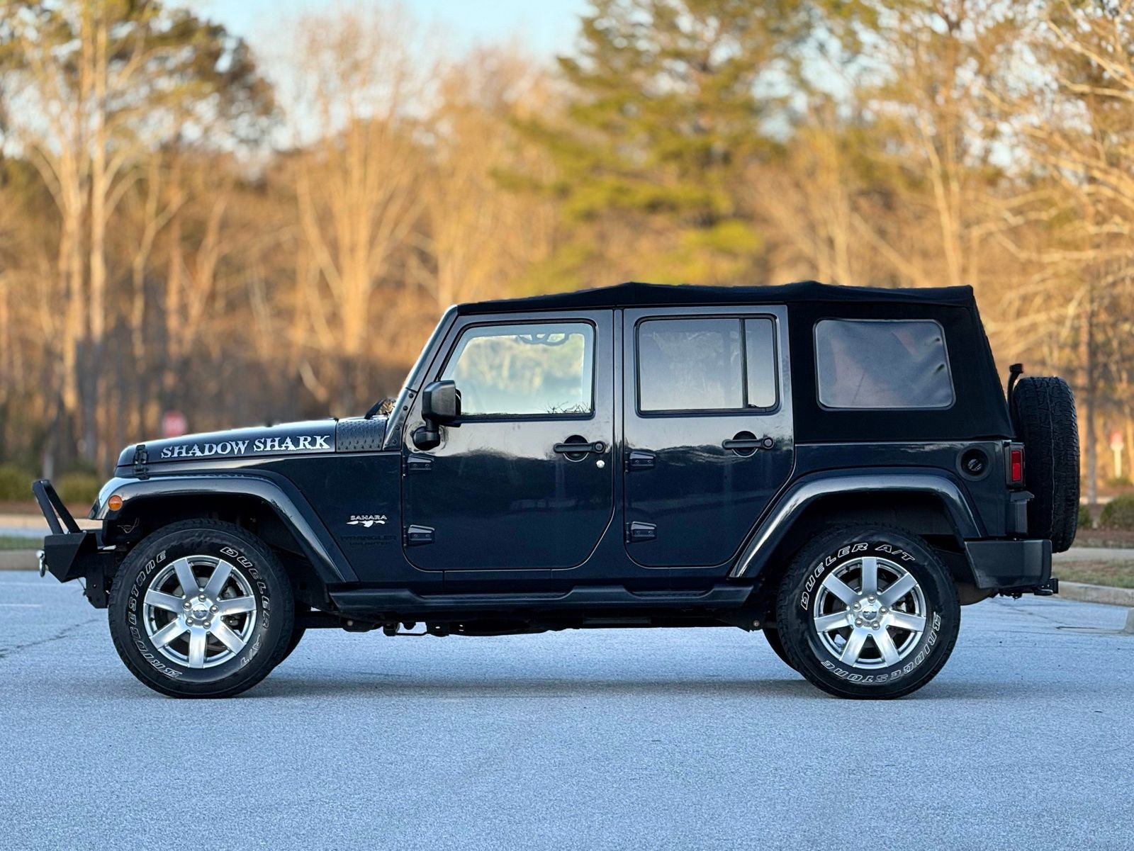 Used 2016 Jeep Wrangler Unlimited Sahara w/ Connectivity Group image 8