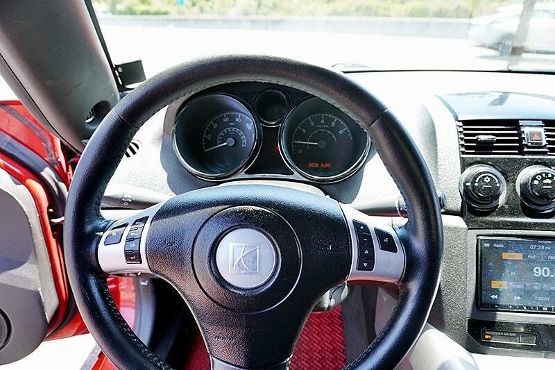 Used 2007 Saturn Sky w/ Premium Trim Pkg image 18