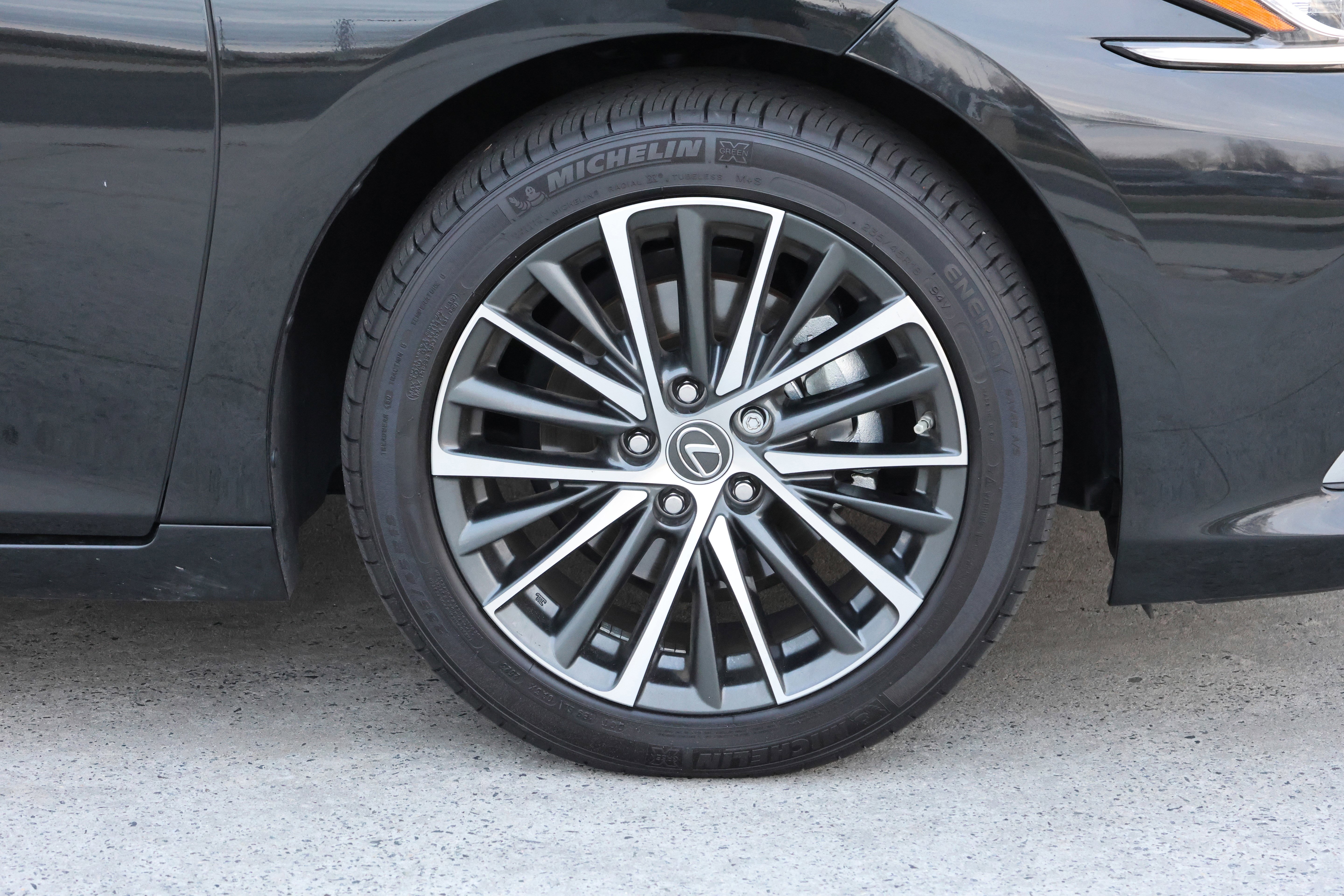 Used 2024 Lexus ES 350 350 w/ Premium Package image 11