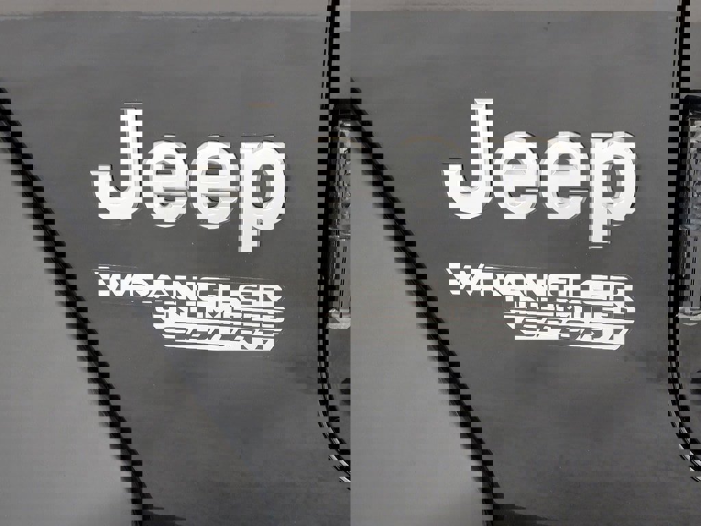 Used 2018 Jeep Wrangler Unlimited Sport S image 10