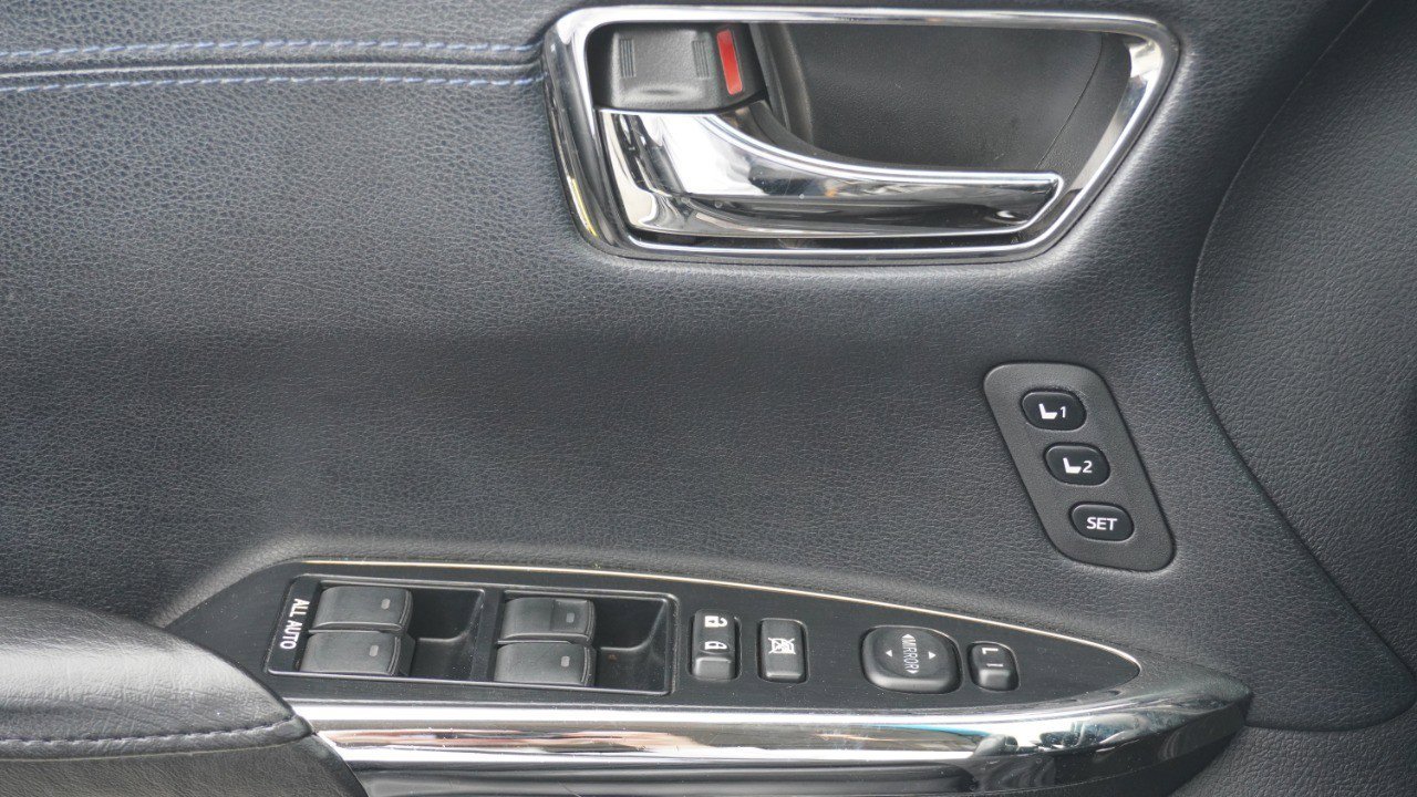 Used 2015 Toyota Avalon XLE Touring Sport Edition image 23