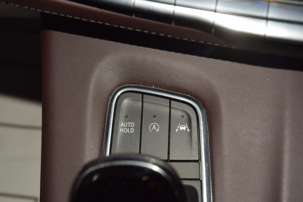 Used 2023 Cadillac Escalade Premium Luxury Platinum AWD/4WD image 35