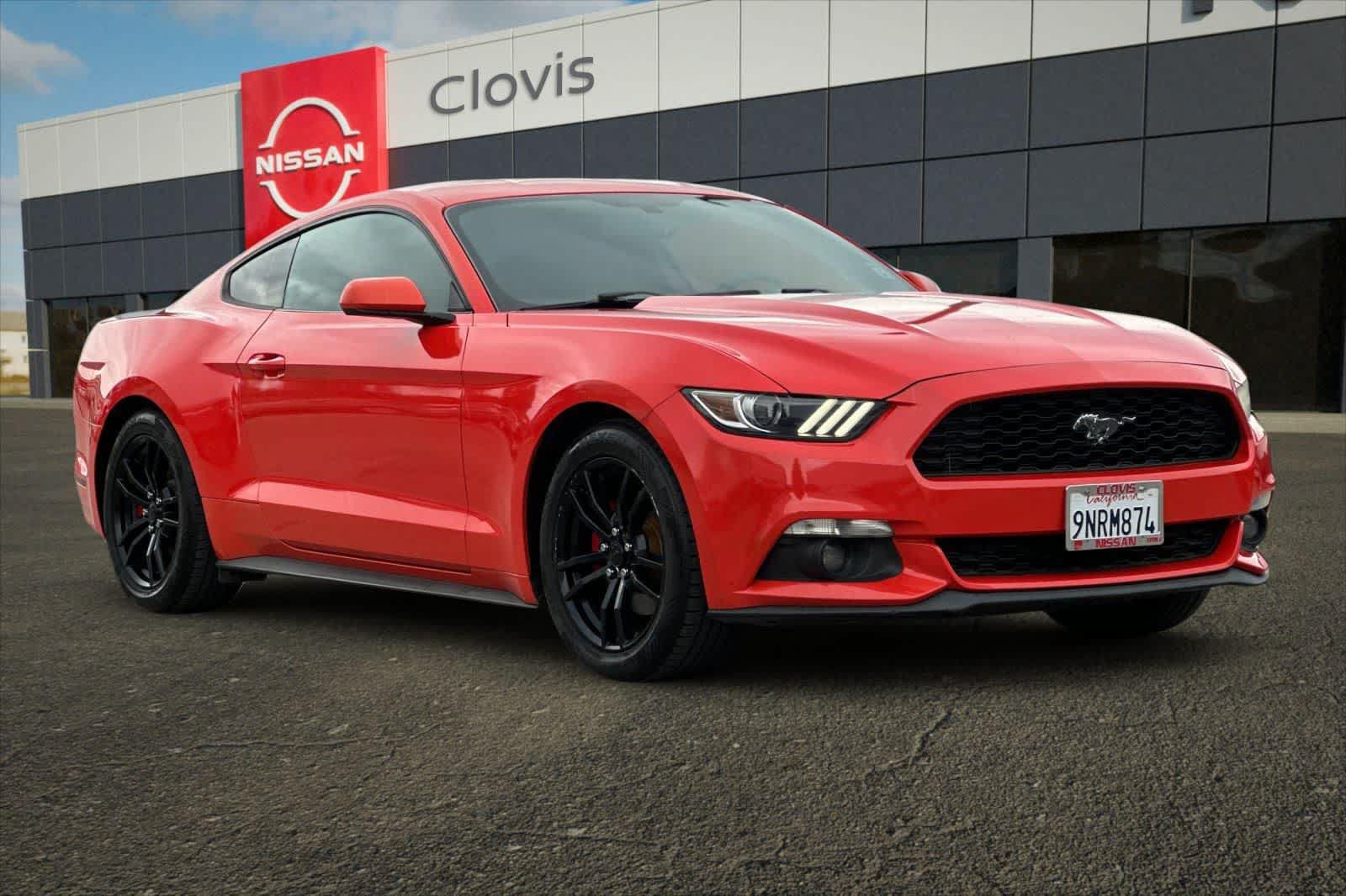 Used 2016 Ford Mustang Coupe RWD image 11