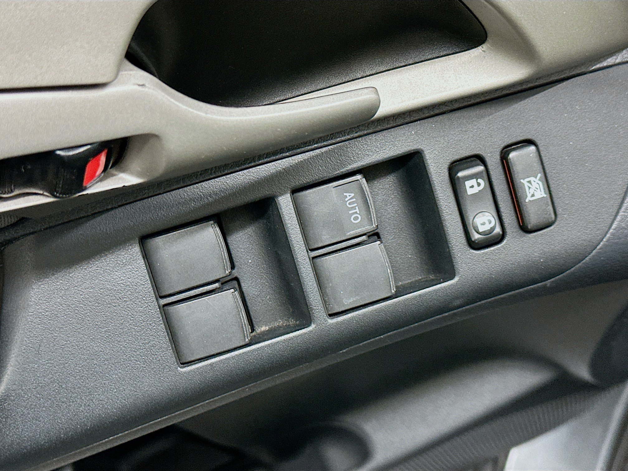 Used 2010 Toyota Matrix FWD image 15