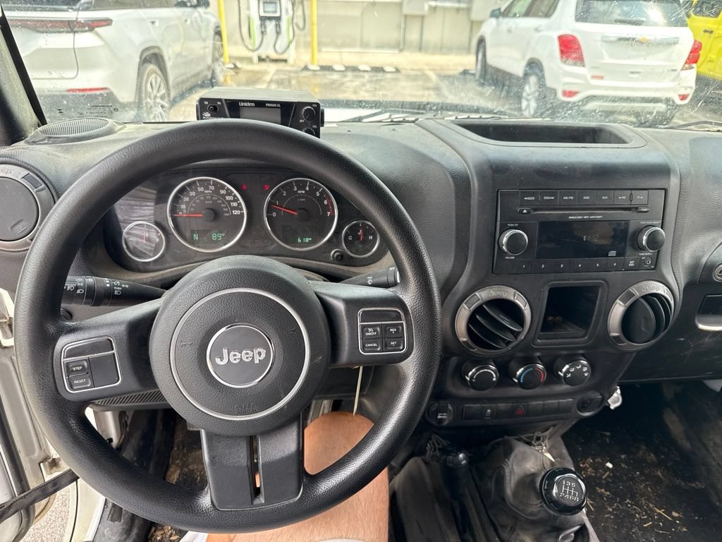 Used 2015 Jeep Wrangler Sport AWD/4WD image 7