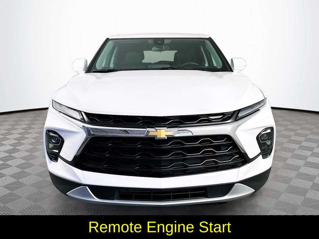 Used 2023 Chevrolet Blazer LT FWD image 4